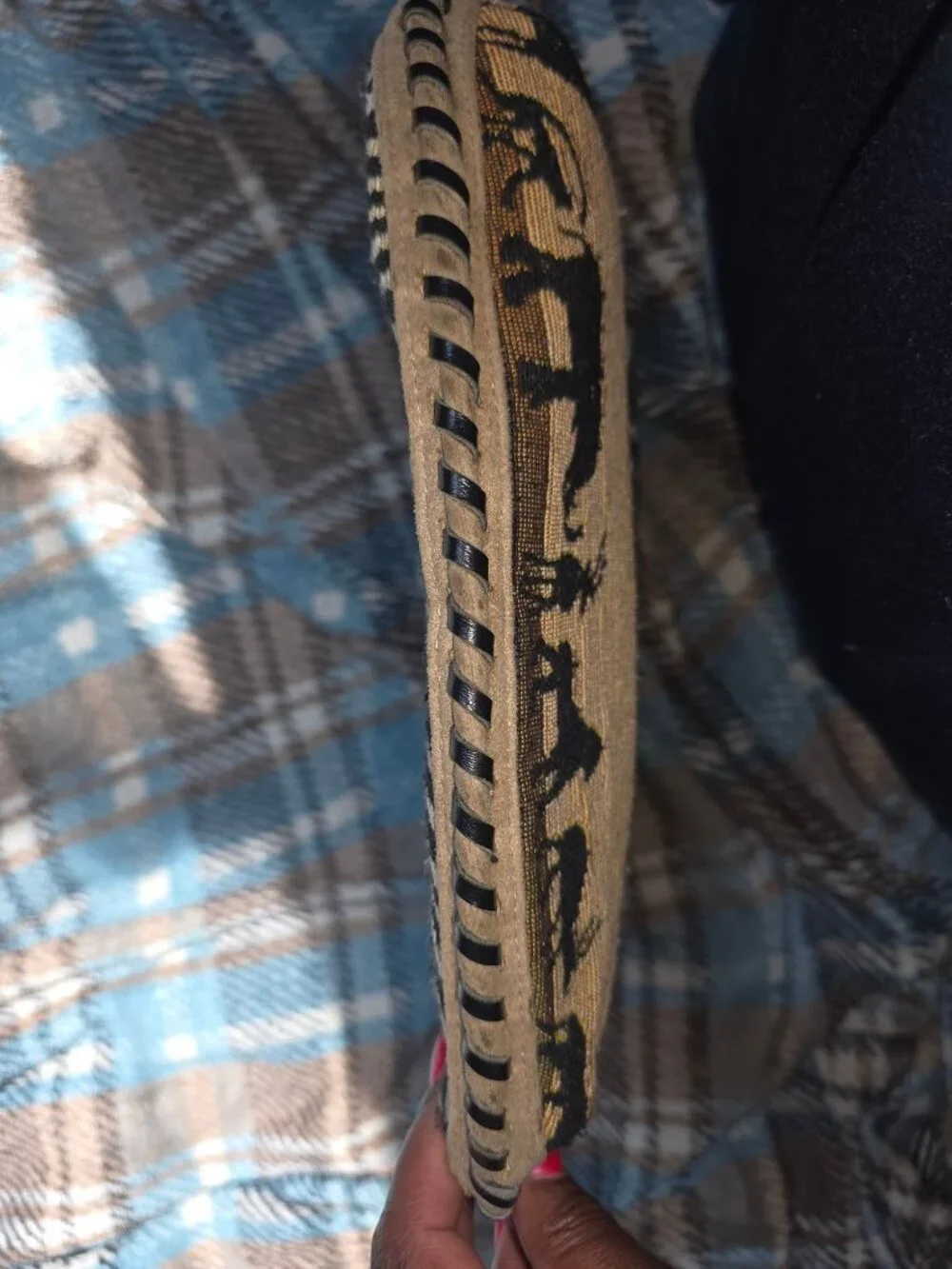 Safari-Themed Tapestry Shoulder Bag With African Animal Design Faux Leather Stra